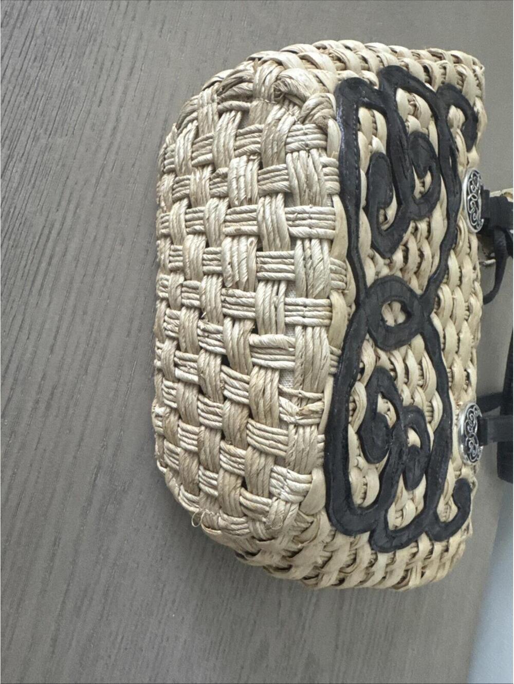 Brighton "Lyric " Woven StrawTote with Dark Brown LeatherTrim and Heart Charm - Picture 8 of 9